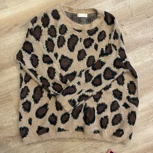 Women’s oversized sweater